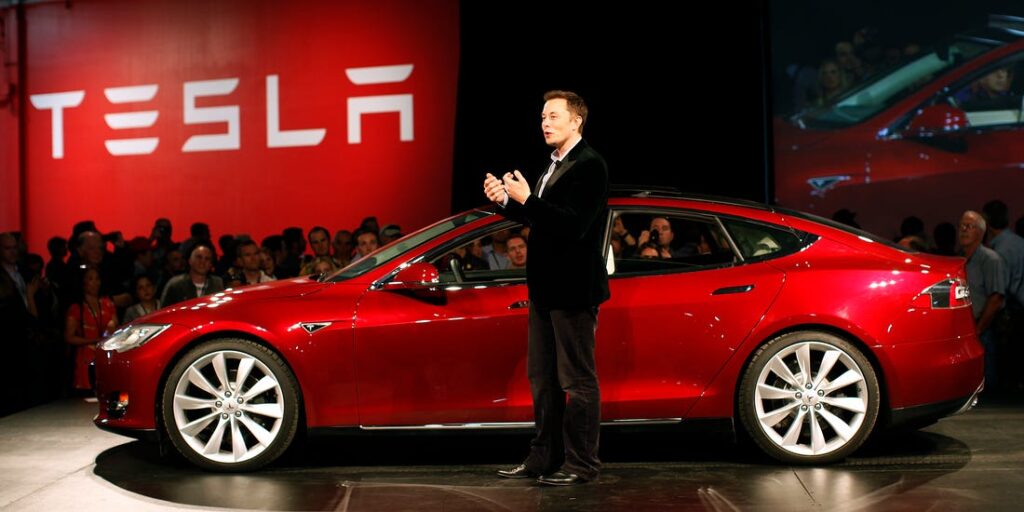 Elon Musk và Tesla Motors